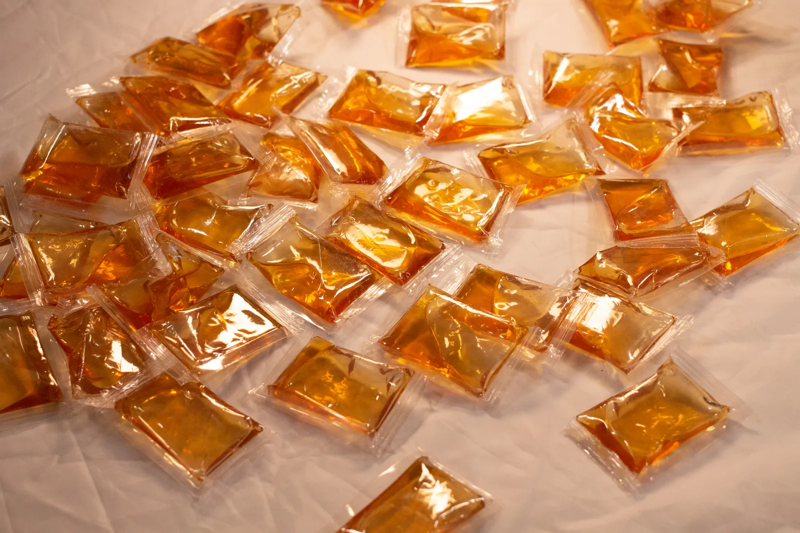 Caja con 50 sobres de miel Chabtic, 16 gr c/u